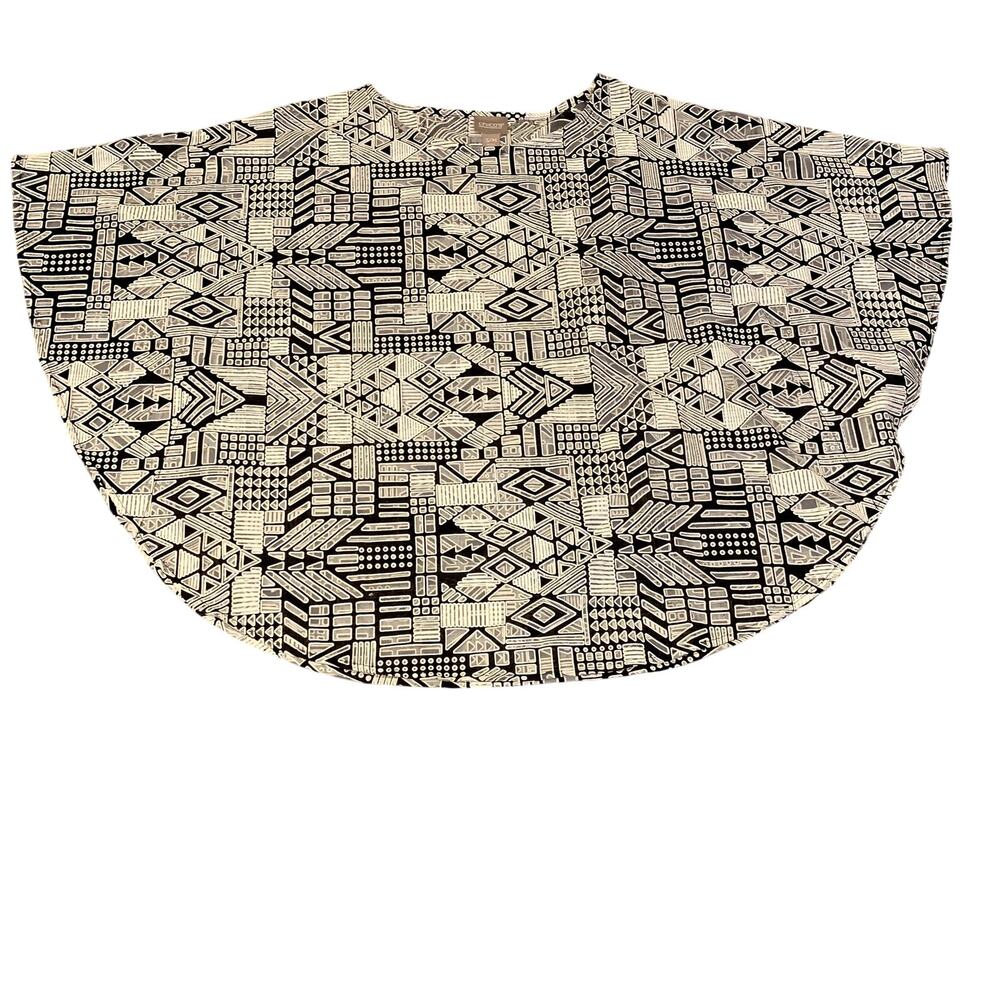 Chicos S/M Black and White Semi Sheer Caftan Top